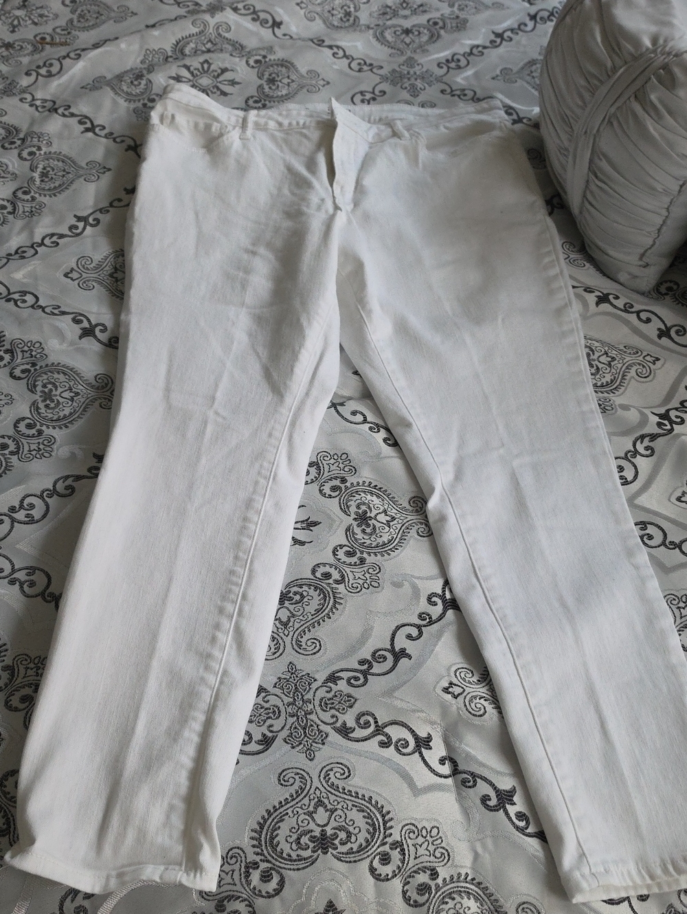 Ana Mid RISE JEGGING Classic White Women’s Jeans